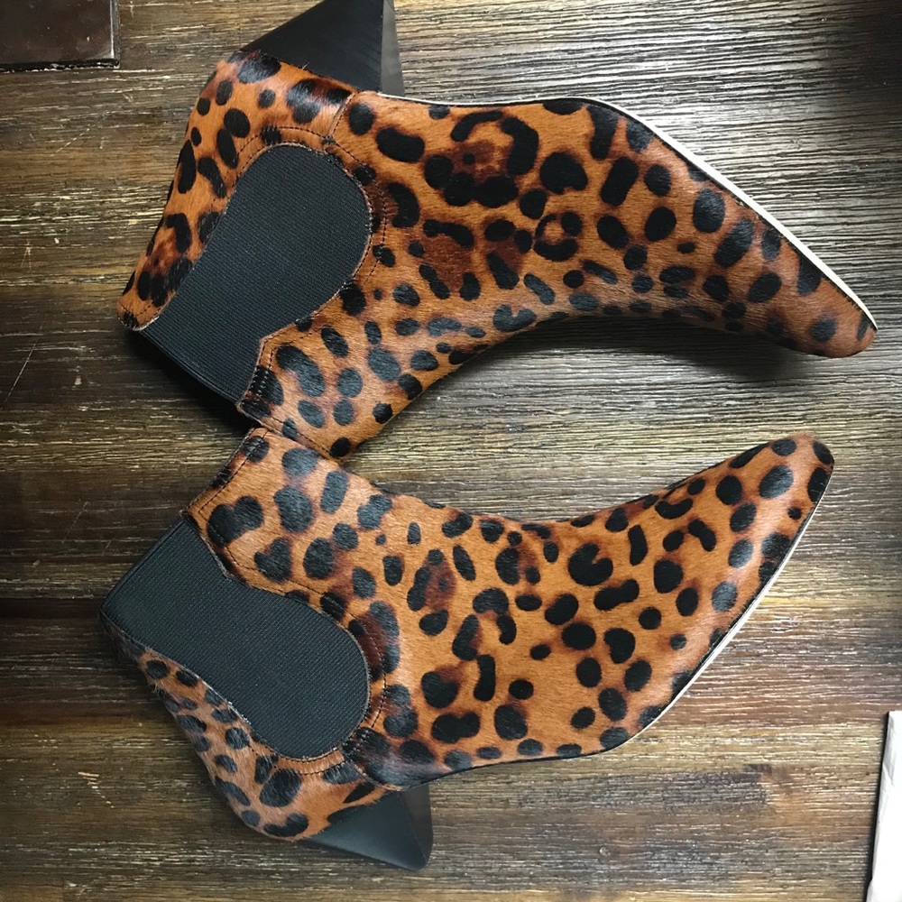 Joie Barleena Chelsea Ankle Boots Leopard Print Calf Hair Size 39